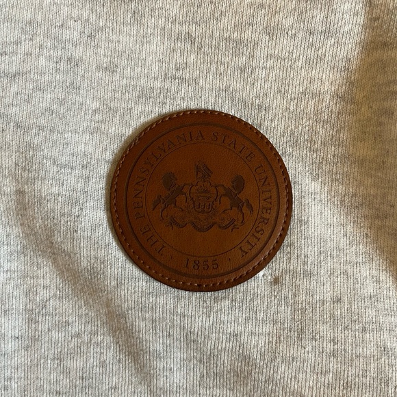 Vintage Style League Sweater - Picture 13 of 14